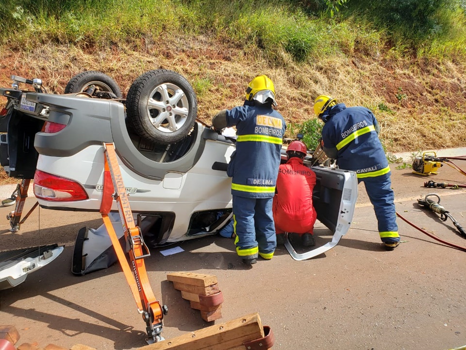 Motorista Morre Em Acidente Durante Ultrapassagem Na Br Em Campo