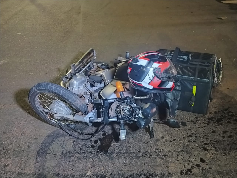 Motoboy Fica Ferido Em Colis O Contra Corolla No Jardim Panorama Em