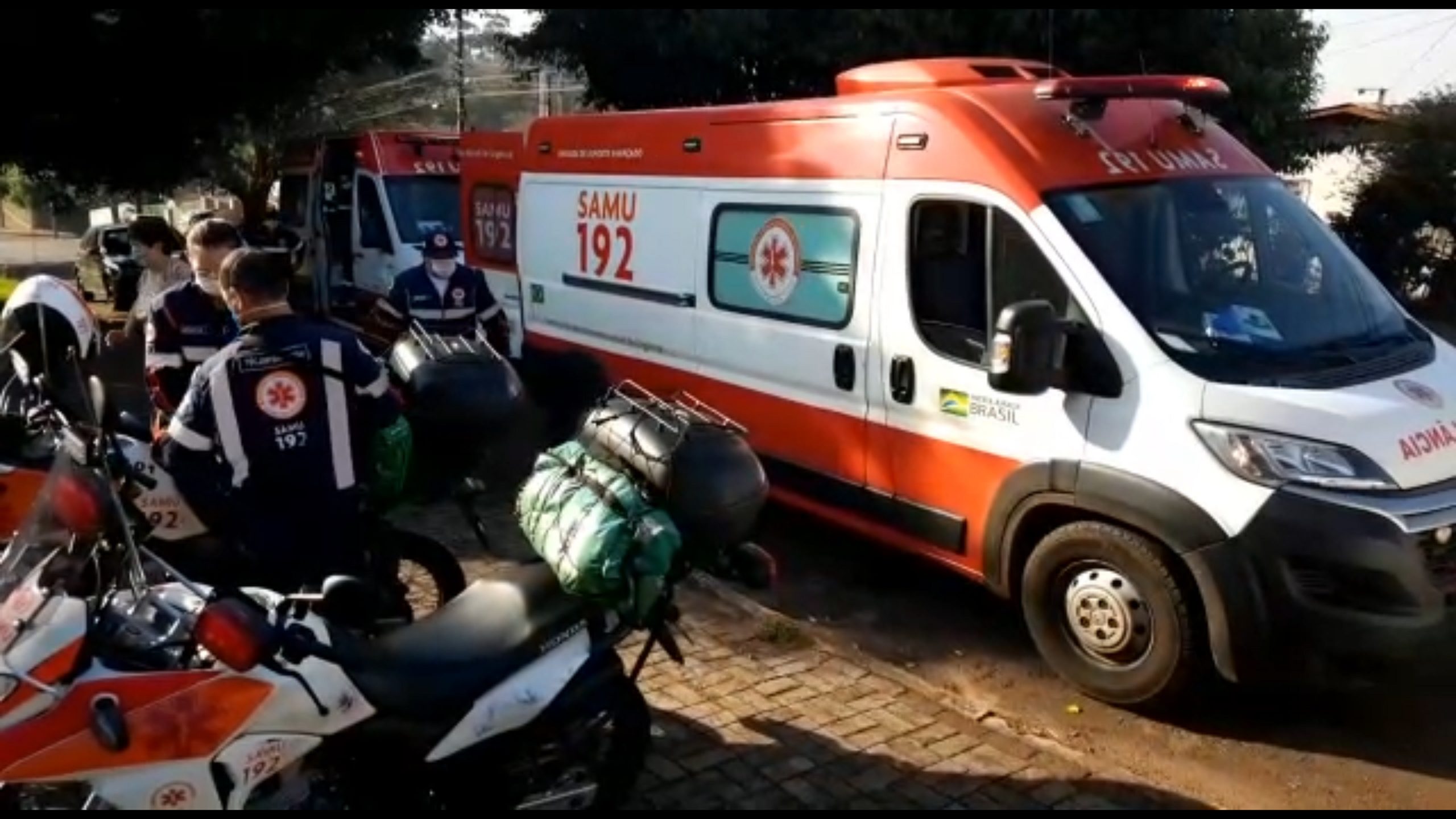 Equipes do Samu revertem parada cardiorrespiratória e salvam idoso de