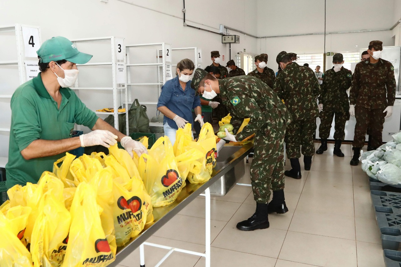 Seaso inicia entrega de alimentos a famílias cadastradas no CRAS CGN