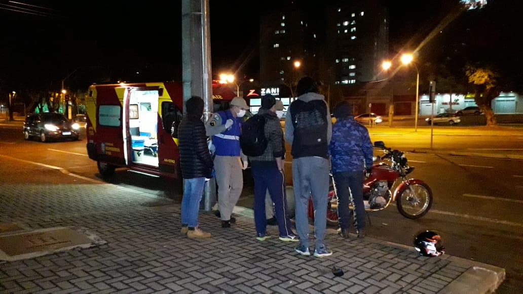 Carro E Moto Colidem Na Avenida Brasil E Condutor Foge Do Local Cgn