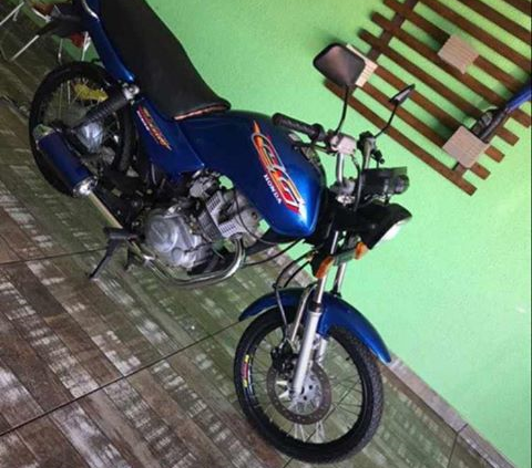 Moto Placa Aif Furtada Na Avenida Carlos Gomes Cgn O