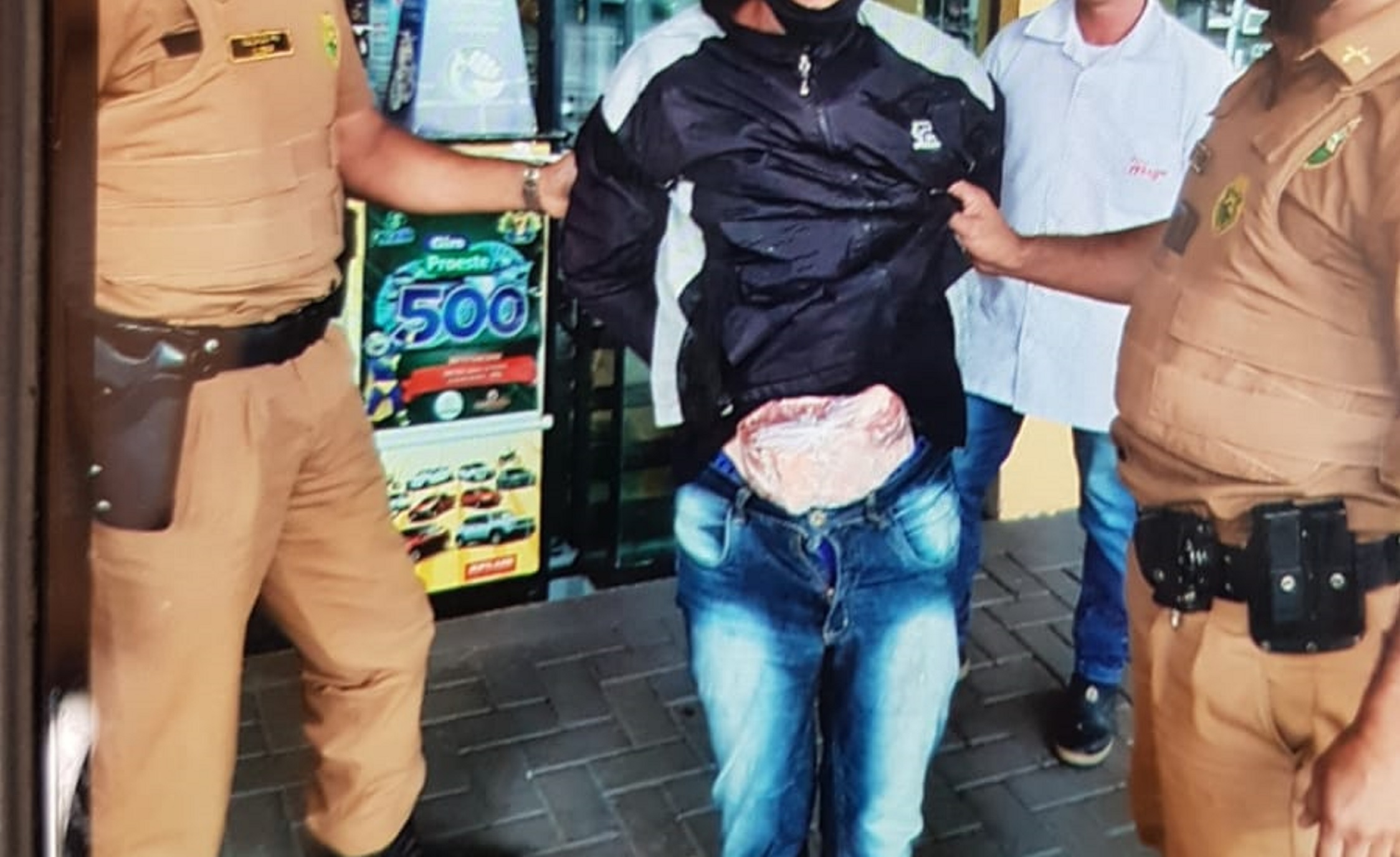 Homem de 28 anos é flagrado furtando carne em mercado de Cascavel CGN