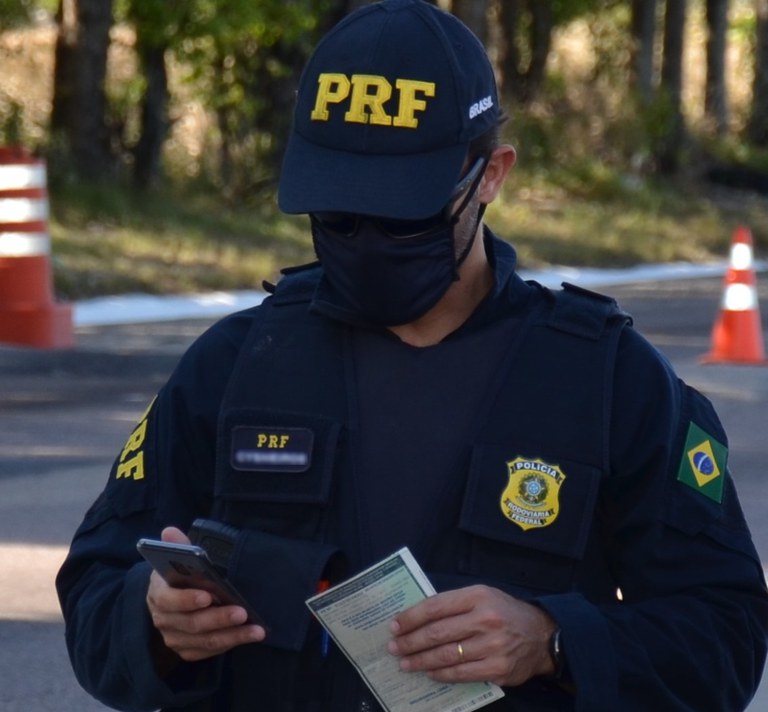 PRF Flagra Inabilitado E Condutores CNH Suspensa Trafegando Nas BRs