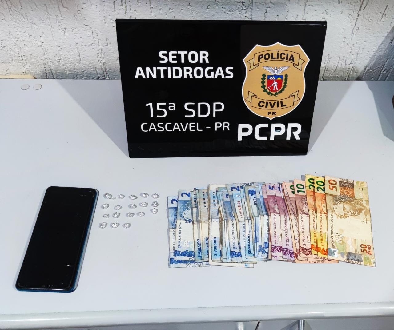 Ap S Den Ncia De Tr Fico Gde Encontra Pedras De Crack Em Controle