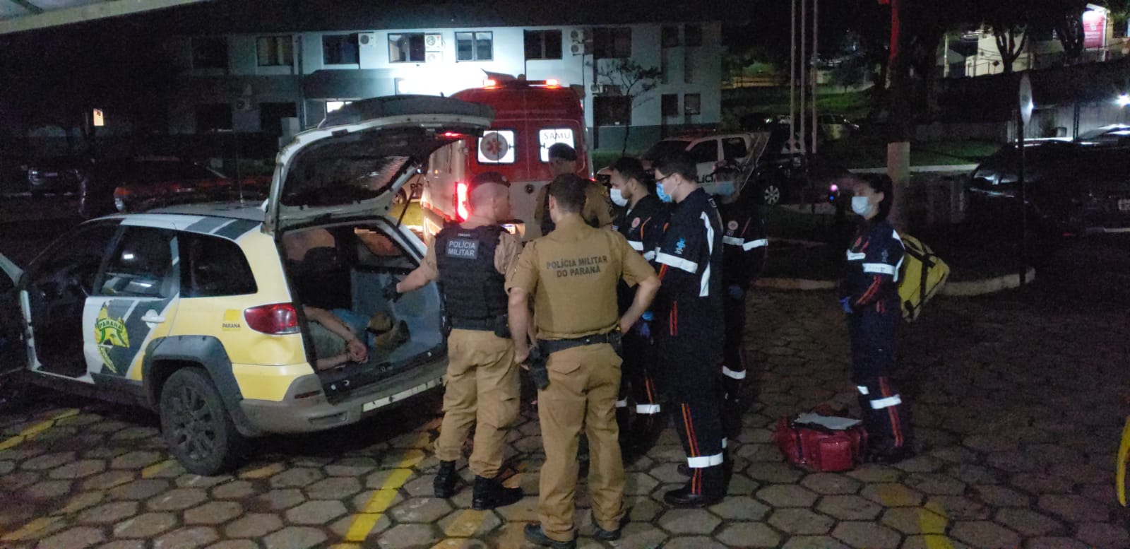 Homem de Guaraniaçu surta ao ser detido e é socorrido pelo Samu na 15ª