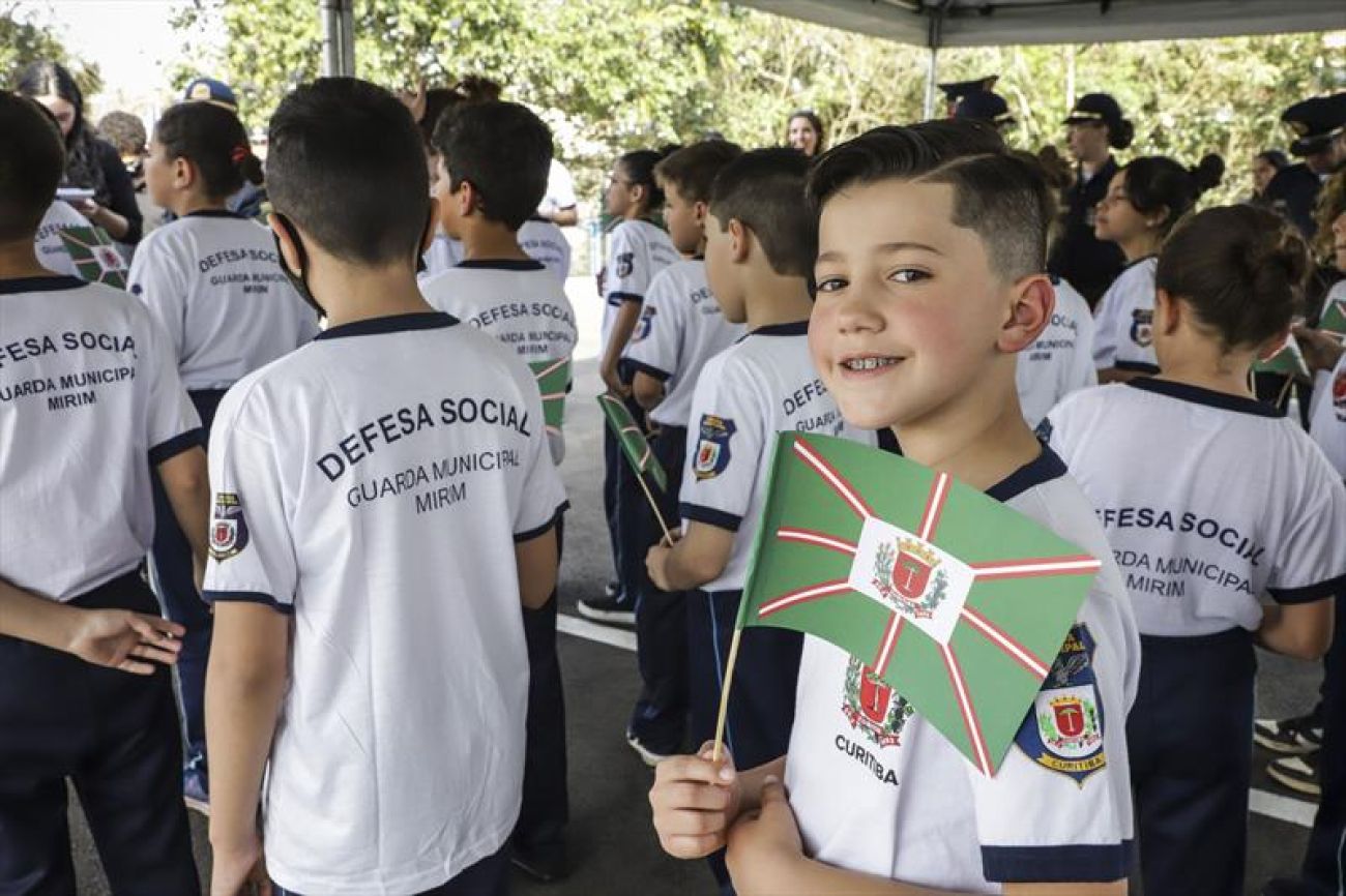 Comunidade Do Tatuquara Recebe Novos Guardas Municipais Mirins Cgn