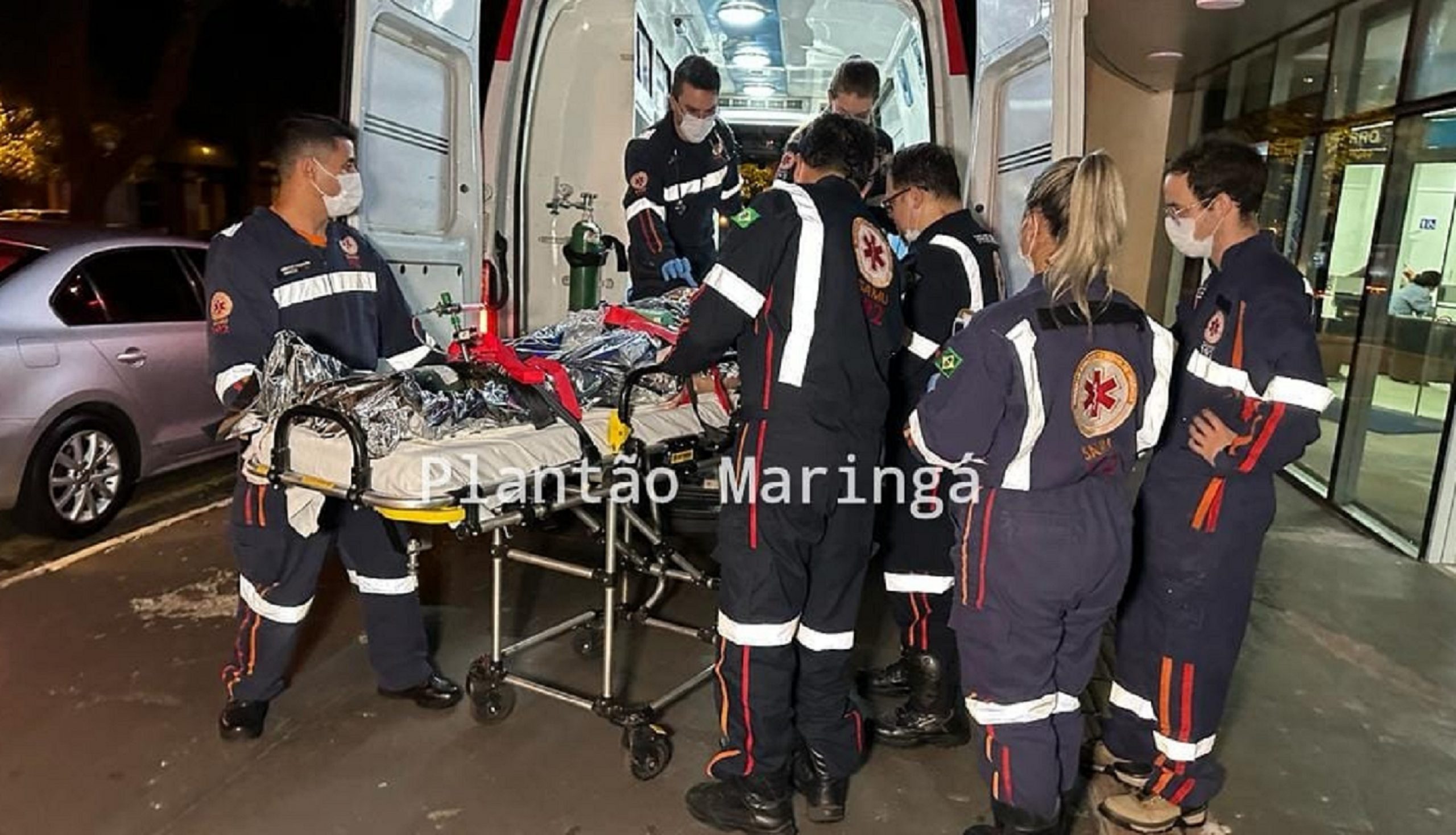 Mulher Morre Ap S Cair De Caminhonete E Ser Atingida Por Geladeira