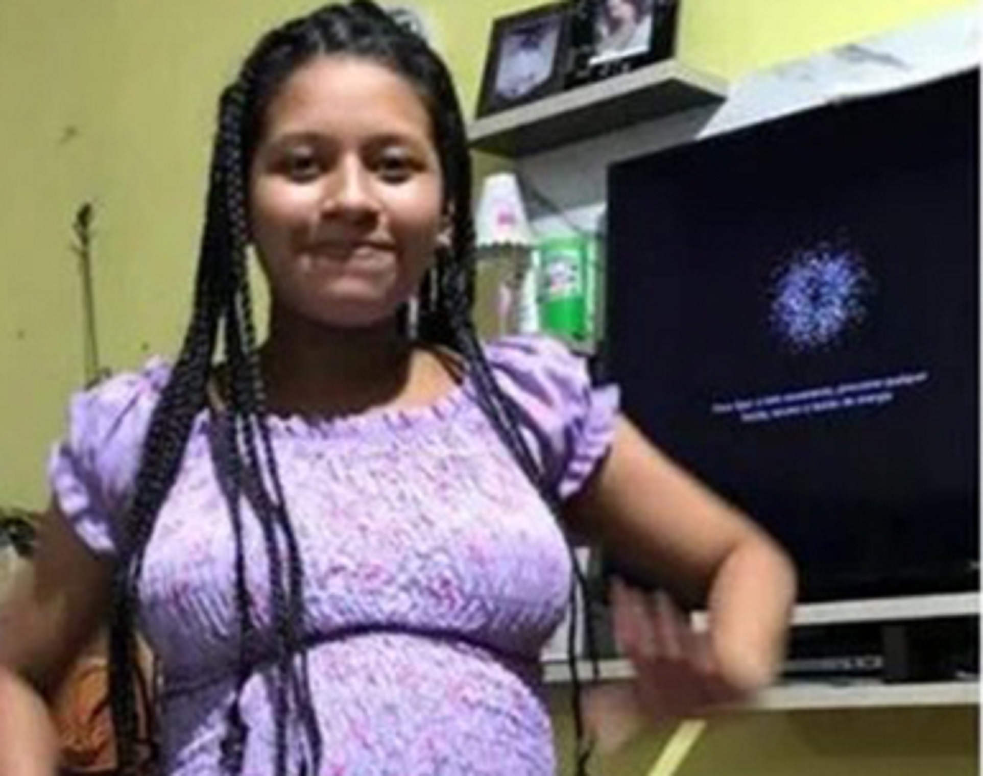 Assassino De Gr Vida Abriu Barriga De Mulher Faca De P O Arrancou