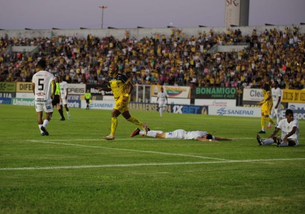 Cascavel Domina Jogo E Vence O Pstc Por A Cgn O Maior Portal De