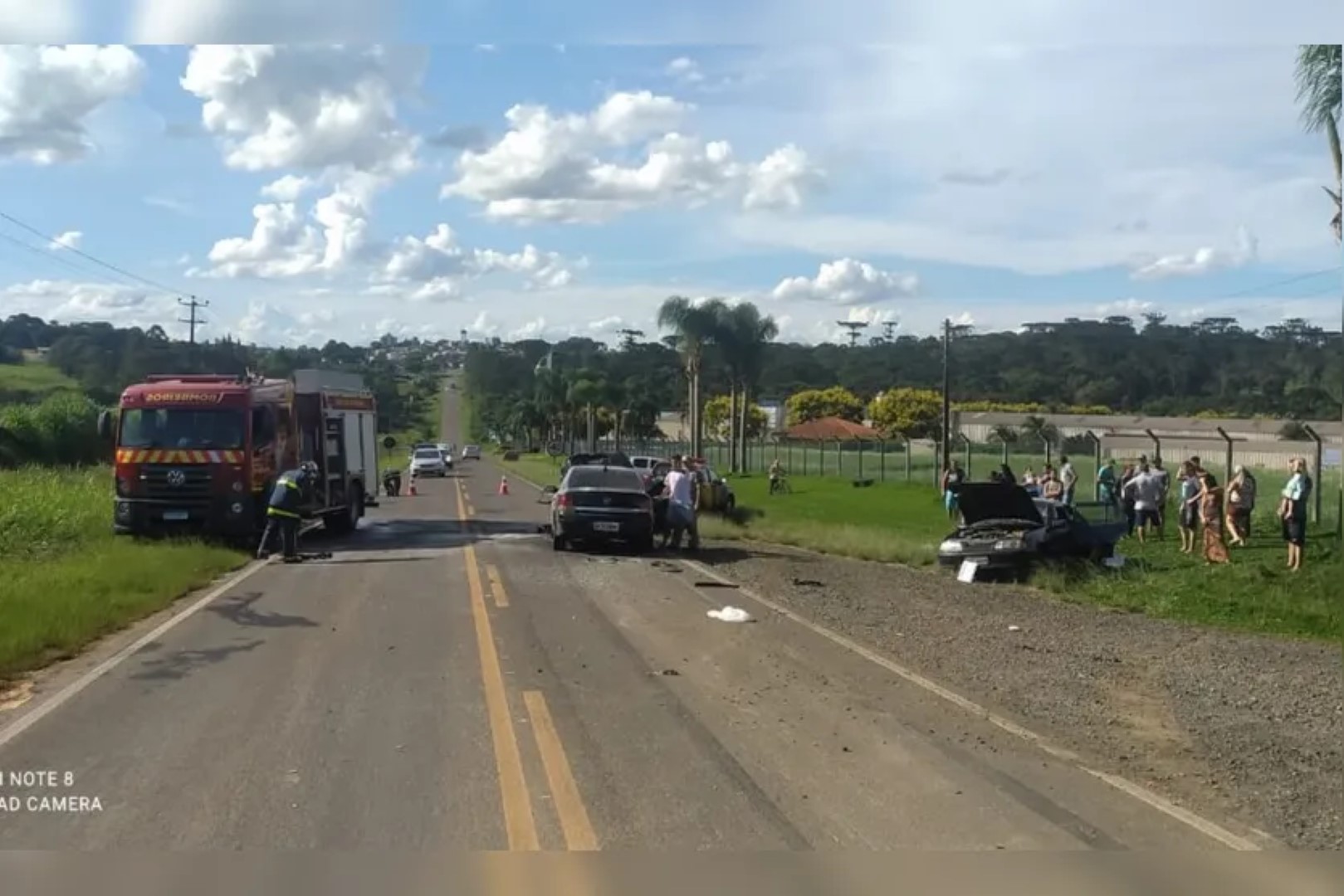 Criança de 2 anos morre ao ser ejetada de carro em acidente na PR 160