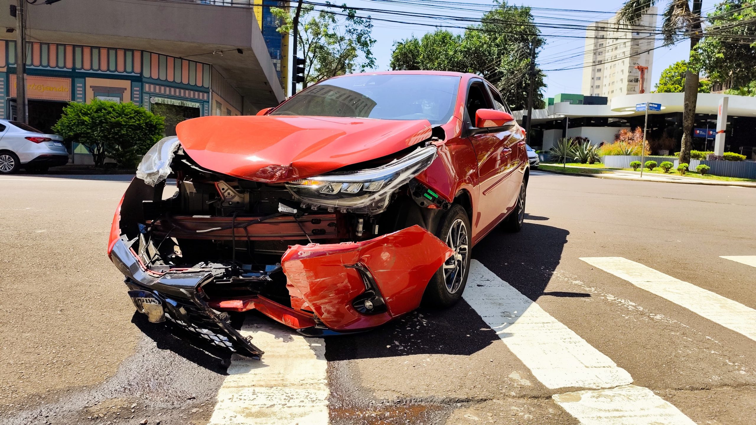 Etios E Yaris Colidem Em Cruzamento Do Centro CGN O Maior Portal De