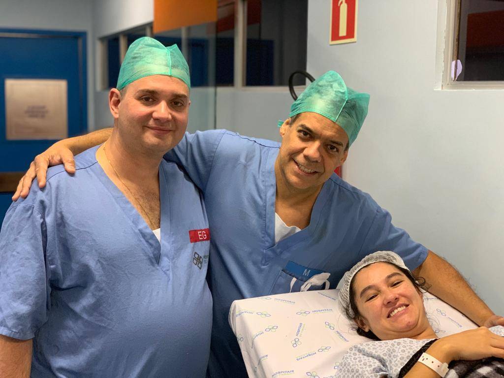 Cirurgia intra-uterina de Paola Gnoatto deve durar seis horas