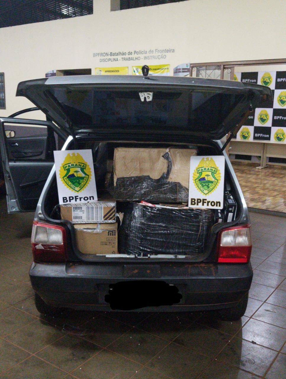 Imagem referente a BPFRON apreende veículo carregado com produtos oriundos do Paraguai