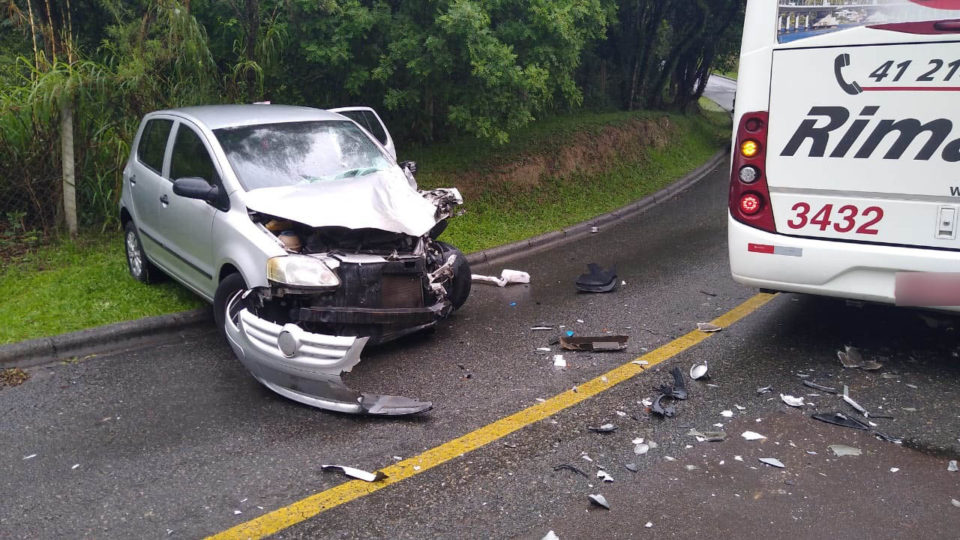 Imagem referente a Três acidentes com ônibus deixam duas pessoas feridas em Curitiba
