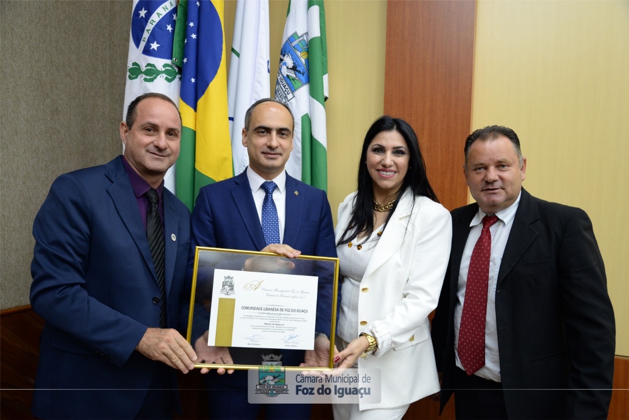 Comunidade Libanesa recebe homenagem na Câmara de Foz do Iguaçu