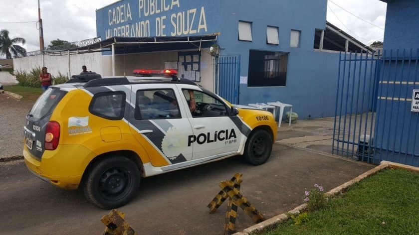 Homem é preso por arremessar celulares no cadeião de Ponta Grossa - CGN