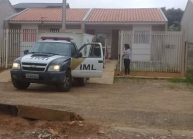 Imagem referente a Homem liga para a PM após matar esposa com barra de ferro, em Ponta Grossa