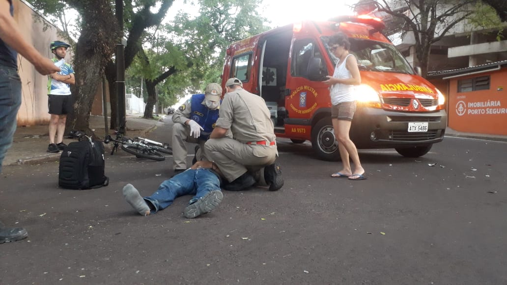 Imagem referente a Motociclista fica ferido em acidente na Rua Mato Grosso