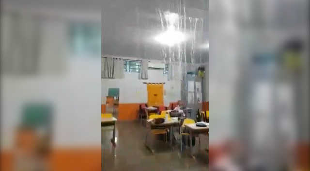 Imagem referente a Prefeitura diz que bola obstruiu calha causando transtornos em sala de aula de Tupãssi
