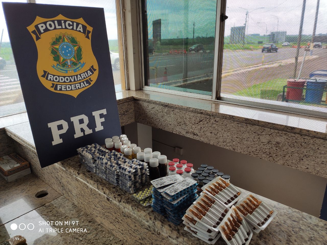 Imagem referente a PRF encontra droga em ônibus na BR-277, em Santa Terezinha de Itaipu