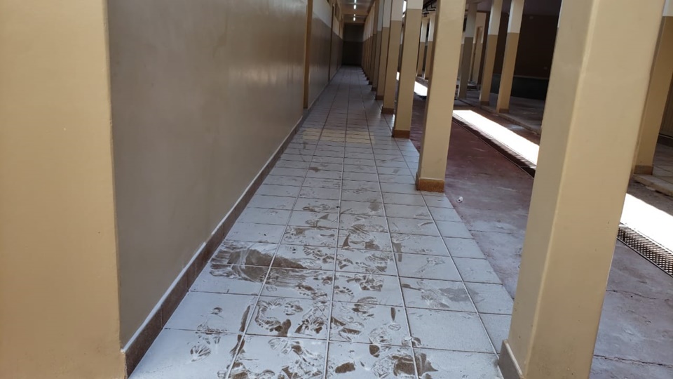 Imagem referente a Colégio é alvo de vandalismo antes de inaugurar reformas na região