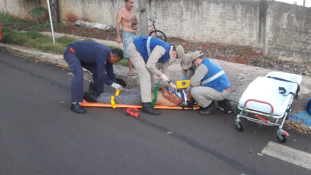 Imagem referente a Bombeiros socorrem ciclista ferido no Bairro Presidente, em Cascavel