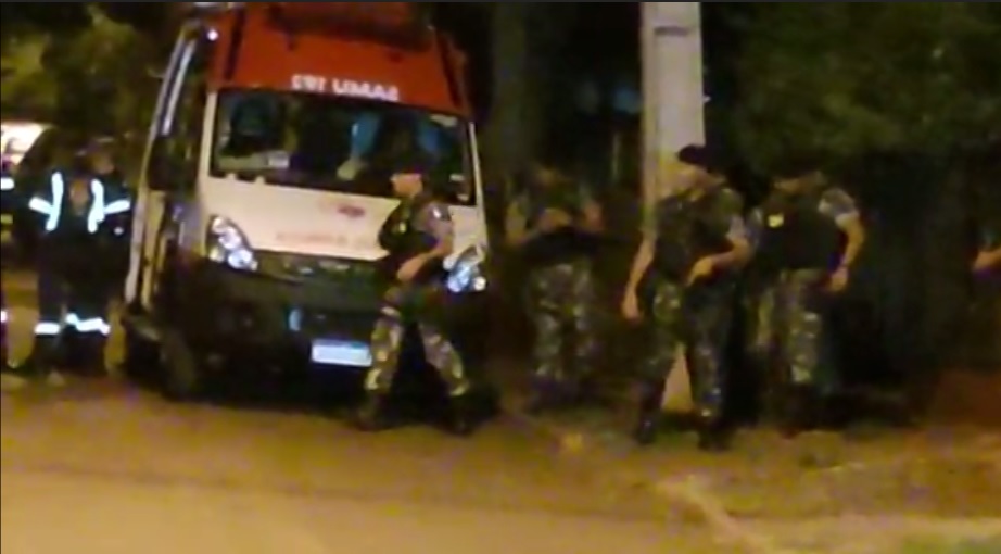 Policiais do Bope de Curitiba chegam a Cafelândia para 'negociar' com sequestrador