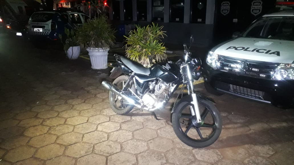 Imagem referente a Guarda Municipal apreende motocicleta com registro de roubo