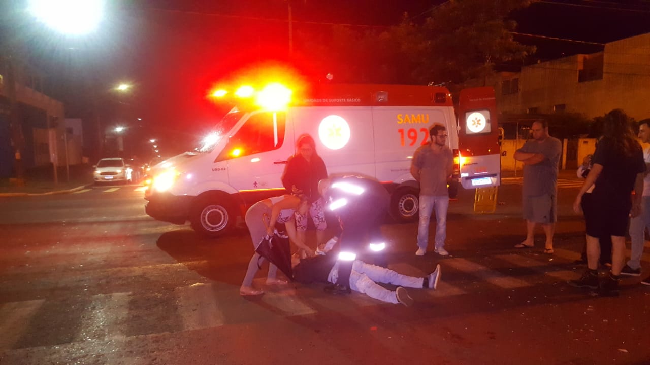 Imagem referente a Motociclista fica ferido em colisão entre carro e moto na Avenida Barão do Rio Branco