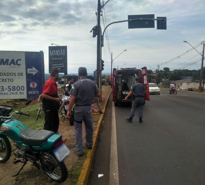 Imagem referente a Dois motociclistas ficam feridos após acidente em Apucarana