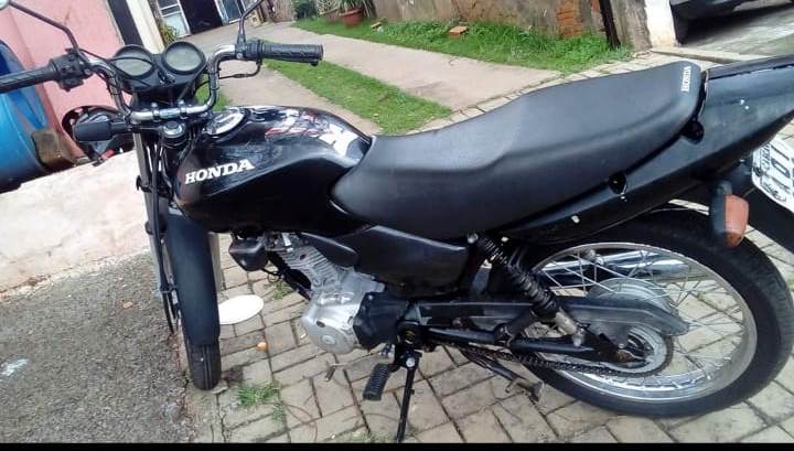 Imagem referente a Motocicleta é furtada na Rua Pernambuco, no Centro
