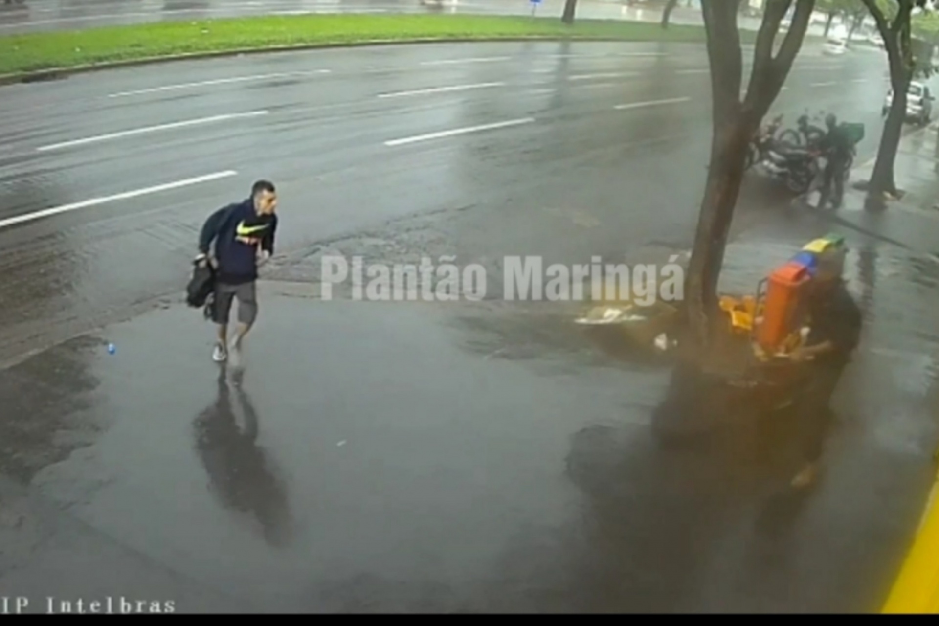 Imagem referente a Jovem é esfaqueado no abdômen e tem celular roubado durante assalto em Maringá