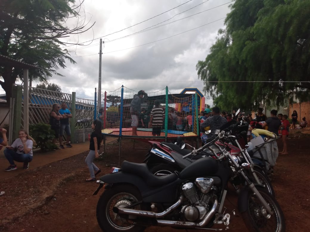 Imagem referente a Grupo de motociclistas realiza evento para 300 crianças no Cascavel Velho