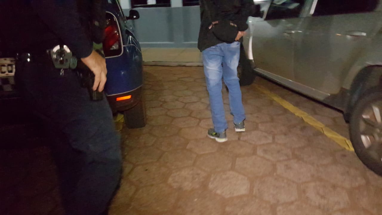 Imagem referente a Homem embriagado e sem CNH é detido pela GM após fugir de abordagem