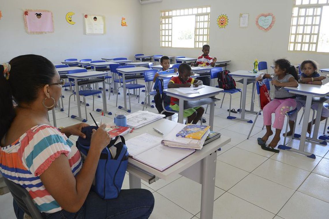 Imagem referente a Proposta de financiamento externo de escolas de referência é aprovada