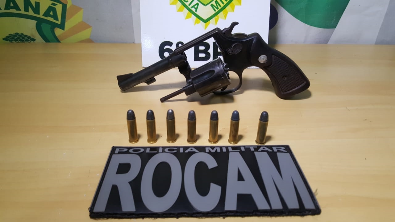 Imagem referente a Jovem de 19 anos é detido pela Rocam com revólver e munições, no Bairro XIV de Novembro