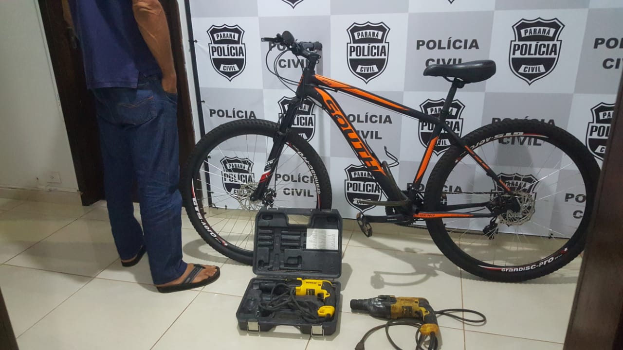 Imagem referente a Homem é detido pelo GDE com bicicleta e furadeiras que teriam sido furtadas