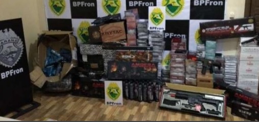 Imagem referente a BPFron apreende diversos volumes de contrabando em portos clandestinos de Guaíra