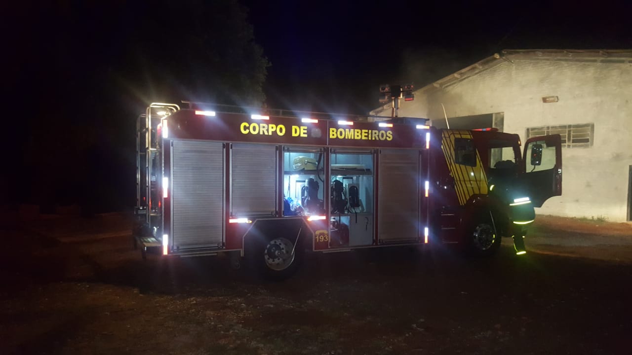 Imagem referente a Princípio de incêndio mobiliza Corpo de Bombeiros na Vila Tolentino