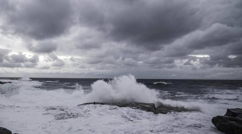 Imagem referente a Marinha alerta para risco de ventos fortes no litoral sul-sudeste