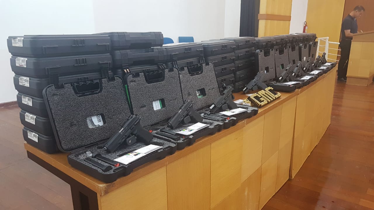 Imagem referente a Entrega de armas para a segunda turma da Guarda Municipal é realizada em Cascavel