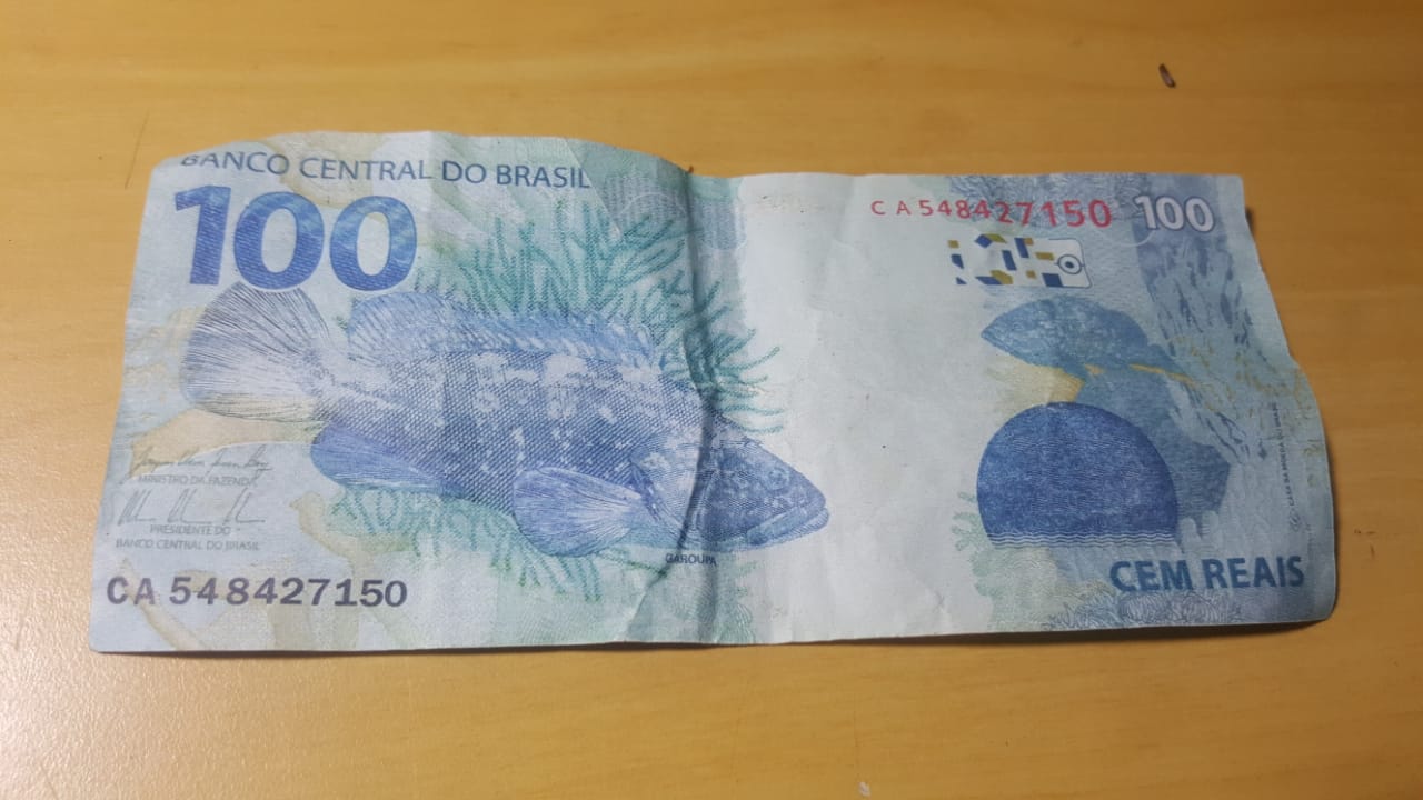Imagem referente a Nota falsa de R$ 100 é apreendida no Bairro Cascavel Velho