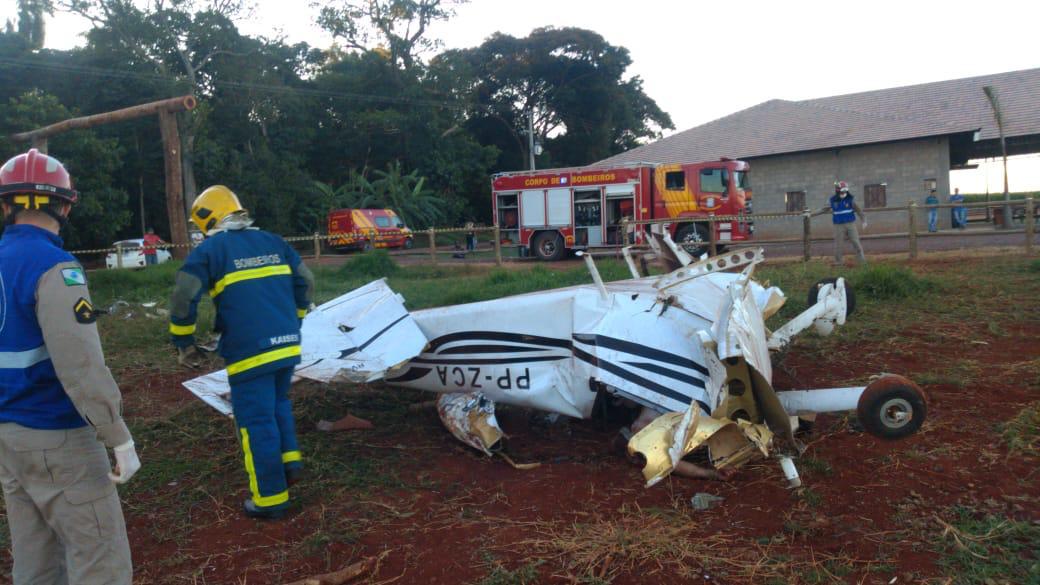 Imagem referente a Urgente: avião cai na área rural de Toledo