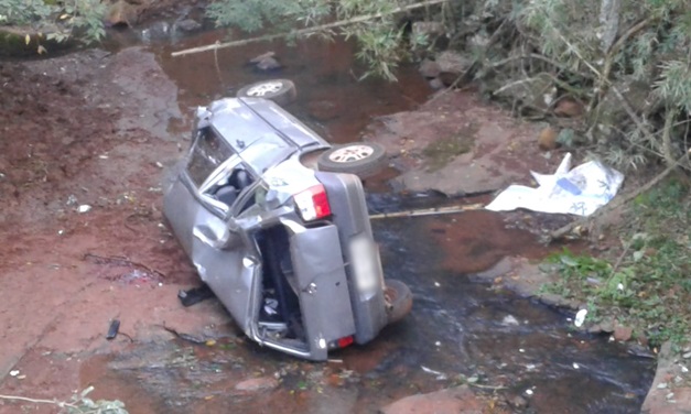 Imagem referente a Motorista morre após carro cair de ponte em Santa Izabel do Oeste