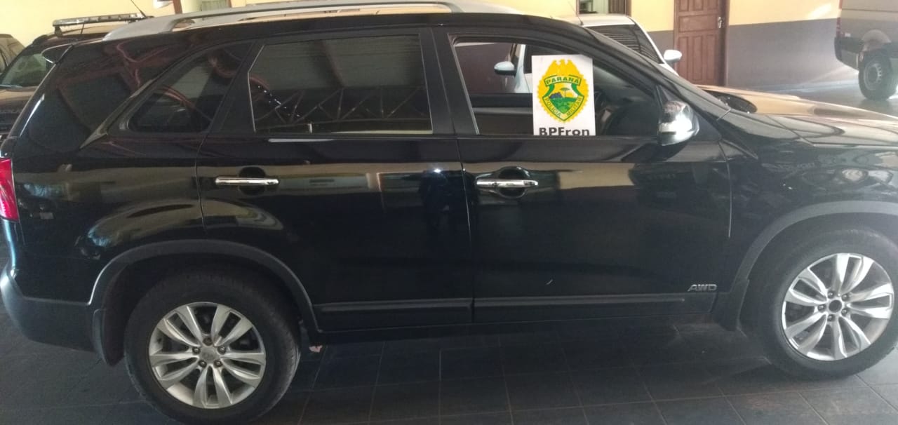 Imagem referente a Dois carros ‘preparados’ para o transporte de ilícitos são apreendidos pelo BPFron em Guaíra