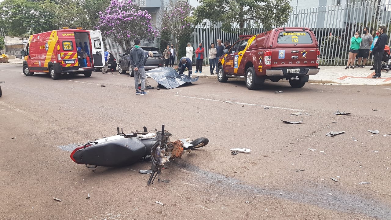 Imagem referente a Homens morrem em grave acidente na Rua Minas Gerais