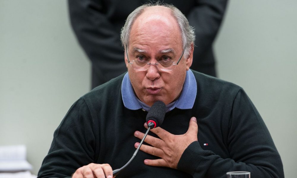Imagem referente a Lava Jato denuncia Renato Duque por fraudes de R$ 525 milhões na Petrobras