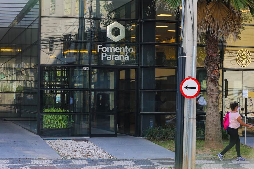 Imagem referente a Fomento Paraná registra a marca de 39 mil clientes ativos