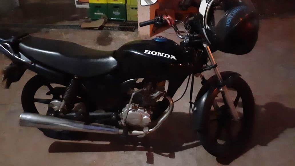Imagem referente a Motocicleta Honda CG com placa AOI-5895 é furtada na Rua Erechim